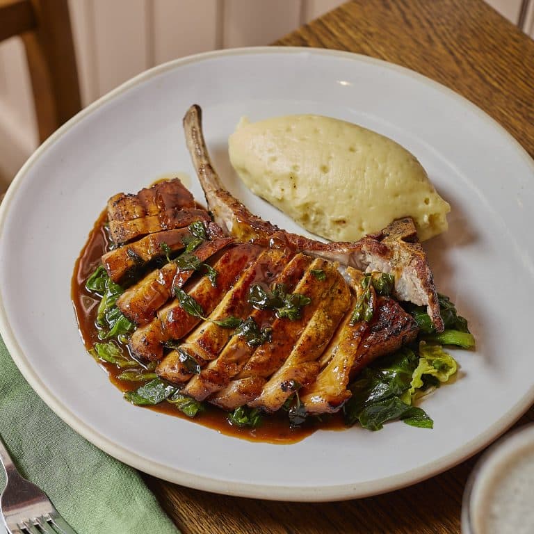 Cover Image for Our à la carte menu at The British Queen